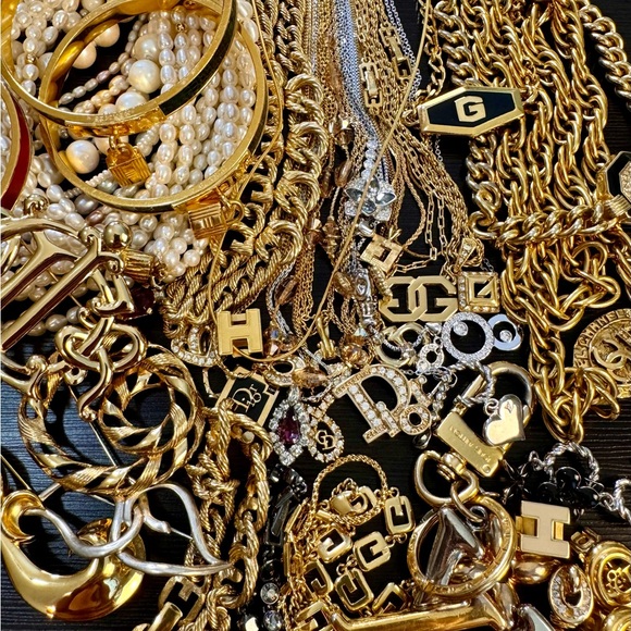 CGLUX IS LIVE! - Picture 7 of 15